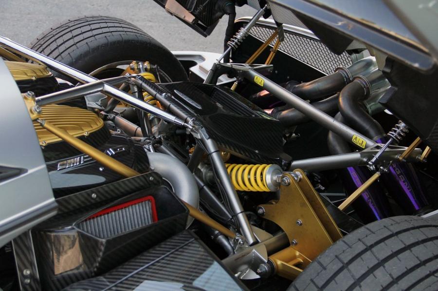  Pagani Huayra 2013 года  (фото 27 из 56)